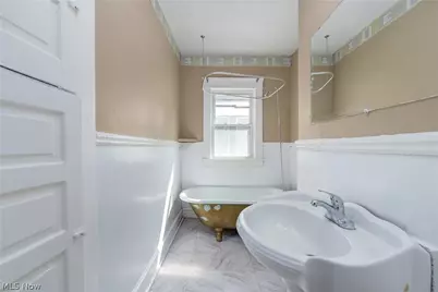 8206 Crumb Avenue, Loveland, OH 44103 - Photo 26