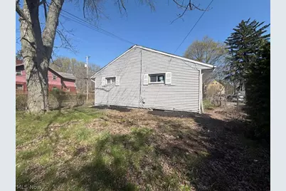 22 Uhler Avenue, Akron, OH 44310 - Photo 2
