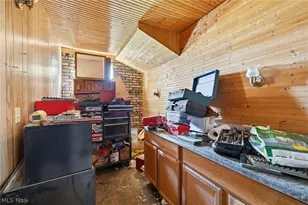 9800 Williams Rd, Diamond, OH 44412 - Photo 22