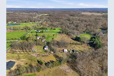 9800 Williams Road, Diamond, OH 44412 - Photo 24