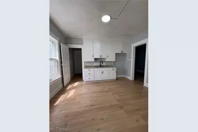 946 E 79th Street #1, Loveland, OH 44103 - Photo 6