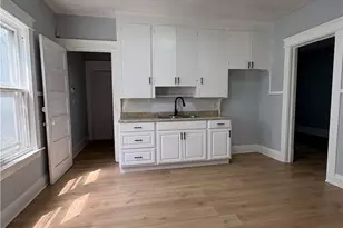 946 E 79th St, Loveland, OH 44103 - Photo 6