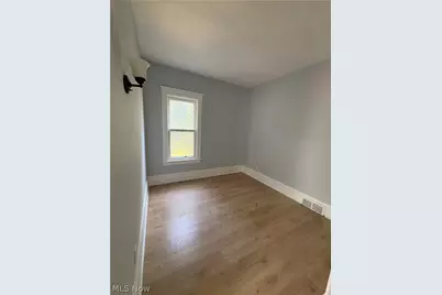 946 E 79th Street #1, Loveland, OH 44103 - Photo 8