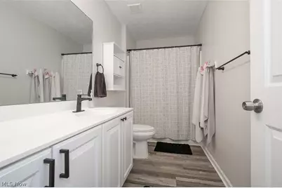 887 Woodfield Lane, Brunswick, OH 44212 - Photo 22