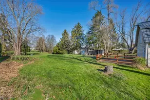 2526 River Rd, Willoughby Hills, OH 44094 - Photo 32