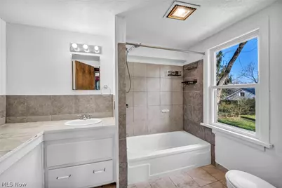 2526 River Road, Willoughby Hills, OH 44094 - Photo 14