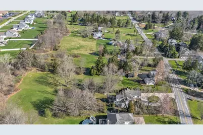 2526 River Road, Willoughby Hills, OH 44094 - Photo 38