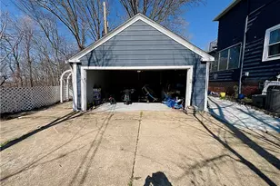 25291 Chatworth Dr, Euclid, OH 44117 - Photo 36