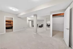 18079 Clare Ct, Strongsville, OH 44149 - Photo 40