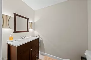 6162 Chagrin Highlands Dr, Solon, OH 44139 - Photo 32