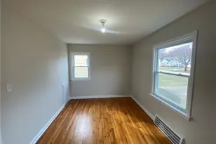 805 E 254th St, Euclid, OH 44132 - Photo 4
