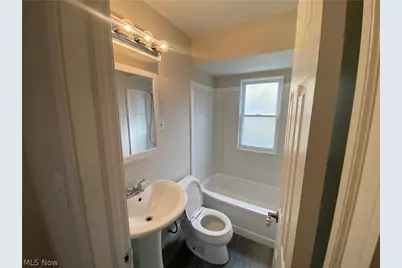 805 E 254th Street, Euclid, OH 44132 - Photo 6