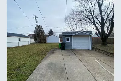 805 E 254th Street, Euclid, OH 44132 - Photo 16