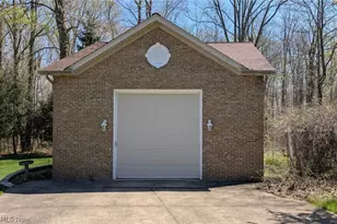 9855 Breckenridge Dr, Chardon, OH 44024 - Photo 6