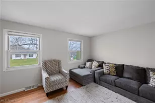 1371 Sorin Ave, Akron, OH 44310 - Photo 8