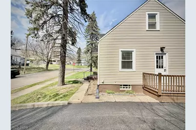 1331 Sunrise Drive, Akron, OH 44307 - Photo 22