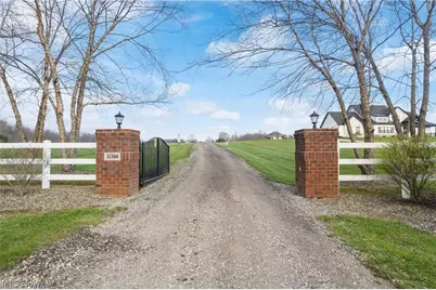 10366 Immel Road NE, Canton, OH 44721 - Photo 4