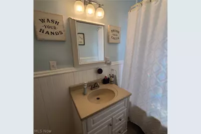 434 E Main Street, Barnesville, OH 43713 - Photo 32