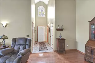 30941 Peppermill Ct, North Olmsted, OH 44070 - Photo 6