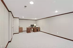 30941 Peppermill Ct, North Olmsted, OH 44070 - Photo 32