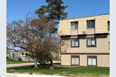 9611 Sunrise Boulevard #K-9, North Royalton, OH 44133 - Photo 2