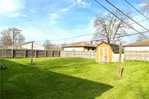 8945 Big Creek Pkwy, Strongsville, OH 44149 - Photo 24