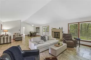 32078 Willow Cir, Avon Lake, OH 44012 - Photo 2