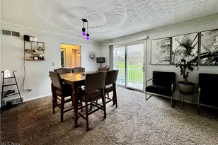 3160 Dewalt Dr, Akron, OH 44312 - Photo 28
