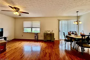 3160 Dewalt Dr, Akron, OH 44312 - Photo 10
