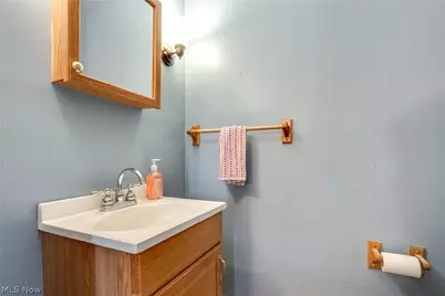 326 19th Street NW, Canton, OH 44709 - Photo 10