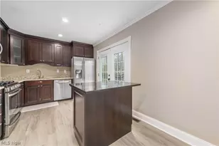 12101 The Bluffs, Strongsville, OH 44136 - Photo 32