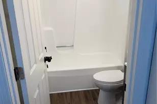 122 Royal Crest Dr, Seville, OH 44273 - Photo 8