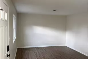 122 Royal Crest Dr, Seville, OH 44273 - Photo 2