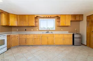 162 Locust Ln, Follansbee, WV 26037 - Photo 10