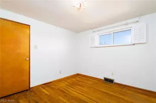 162 Locust Ln, Follansbee, WV 26037 - Photo 12