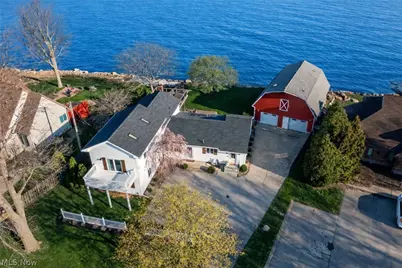 4247 E Lake Road, Sheffield Lake, OH 44054 - Photo 48