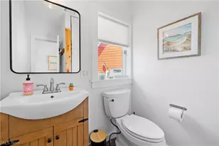 4247 E Lake Rd, Sheffield Lake, OH 44054 - Photo 4