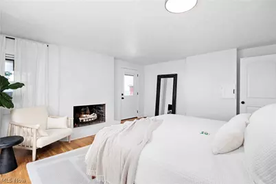 4247 E Lake Road, Sheffield Lake, OH 44054 - Photo 18