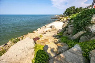 4247 E Lake Rd, Sheffield Lake, OH 44054 - Photo 44