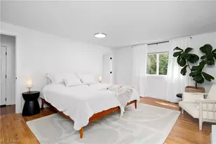 4247 E Lake Rd, Sheffield Lake, OH 44054 - Photo 16