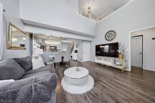 1833 Hobbits Way, Brunswick, OH 44212 - Photo 8