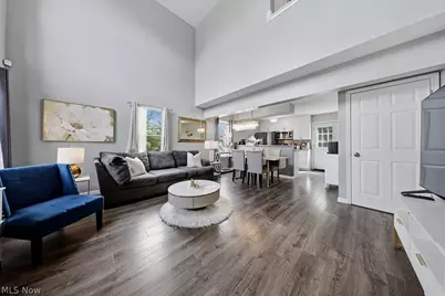 1833 Hobbits Way, Brunswick, OH 44212 - Photo 4