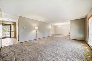 6183 Worthington Ln, Mentor, OH 44060 - Photo 12