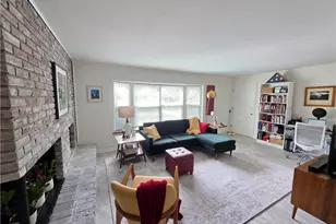 6995 Carriage Hill Dr, Brecksville, OH 44141 - Photo 4