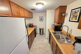 6995 Carriage Hill Dr, Brecksville, OH 44141 - Photo 6