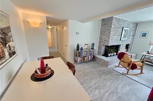 6995 Carriage Hill Dr, Brecksville, OH 44141 - Photo 10