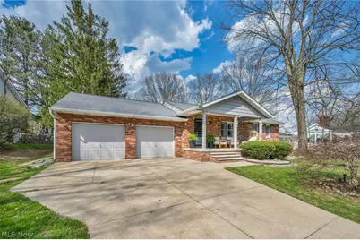 927 Eastwood Avenue, Tallmadge, OH 44278 - Photo 4