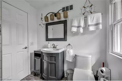 927 Eastwood Avenue, Tallmadge, OH 44278 - Photo 32