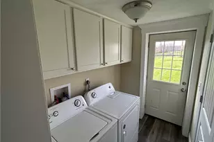 10545 Main St, Norwich, OH 43767 - Photo 6