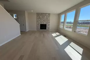 35927 Baldauf Crossing, North Ridgeville, OH 44039 - Photo 4